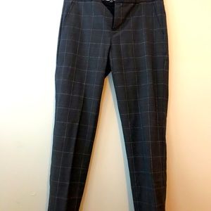 Women’s two piece lined suit light weight.